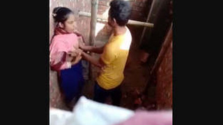 Indian girl gives a secret blowjob to her lover, gets recorded