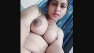 Desi the cutie declares her love while making a video