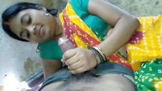 Busty Indian Bhabhi gives a handjob that will leave you breathless
