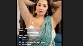 Premium video of Aditi Mistry's seductive sari performance