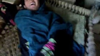Pakistani girl gets caught in an affair with her neighbor