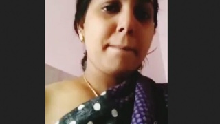 Bhabhi's infidelity caught on camera in steamy video