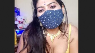 Geeta Bhabhi's boobs get milked in a steamy video